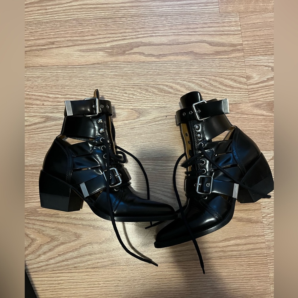 Chloe boots
